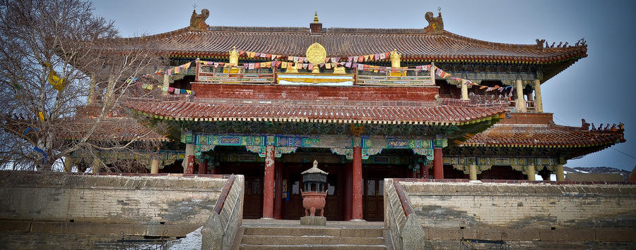 Visit Ancient Amarbaysgalant Monastery  