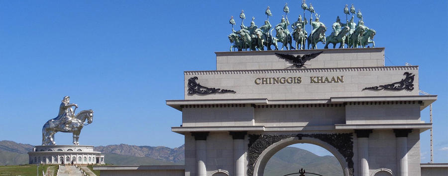 Chinggis Khaan Statue