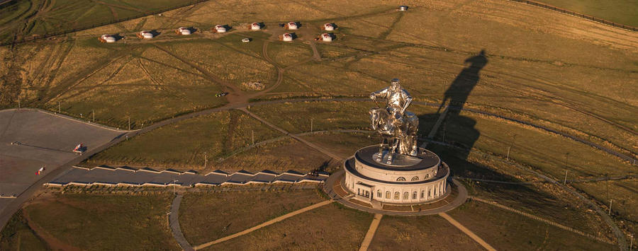 Chinggis Khaan Statue