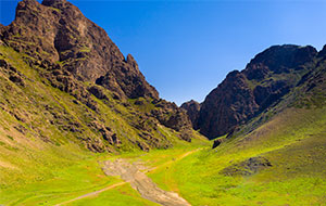 Become One with Nature on a Mongolia Trip