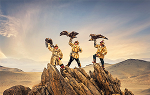 Mongolia’s Fascinating Eagle Hunting Tradition and the Golden Eagle Festival